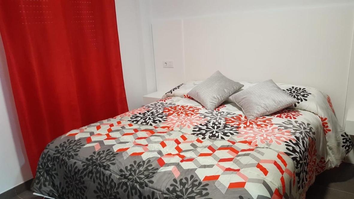 Apartamentos กอร์คูบิญอน ภายนอก รูปภาพ